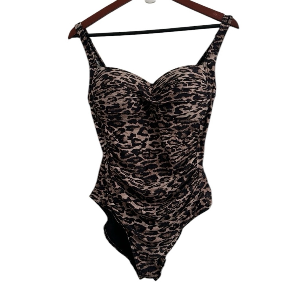 Nip Tuck Bond-eye Cheetah Print One-Piece Swimsuit Women's US 10